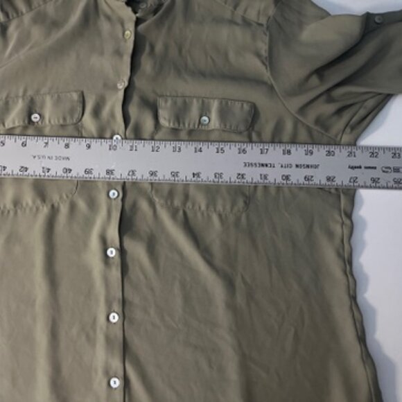 H&M Casual Utility Button-Down Shirt Size 14 US Relaxed Fit Blouse Olive Green - Picture 6 of 8